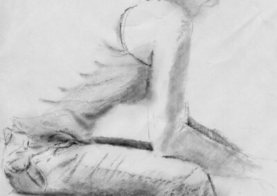 Frau auf einer Parkbank