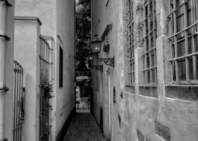 Enge Gasse in der Altstadt von Köln